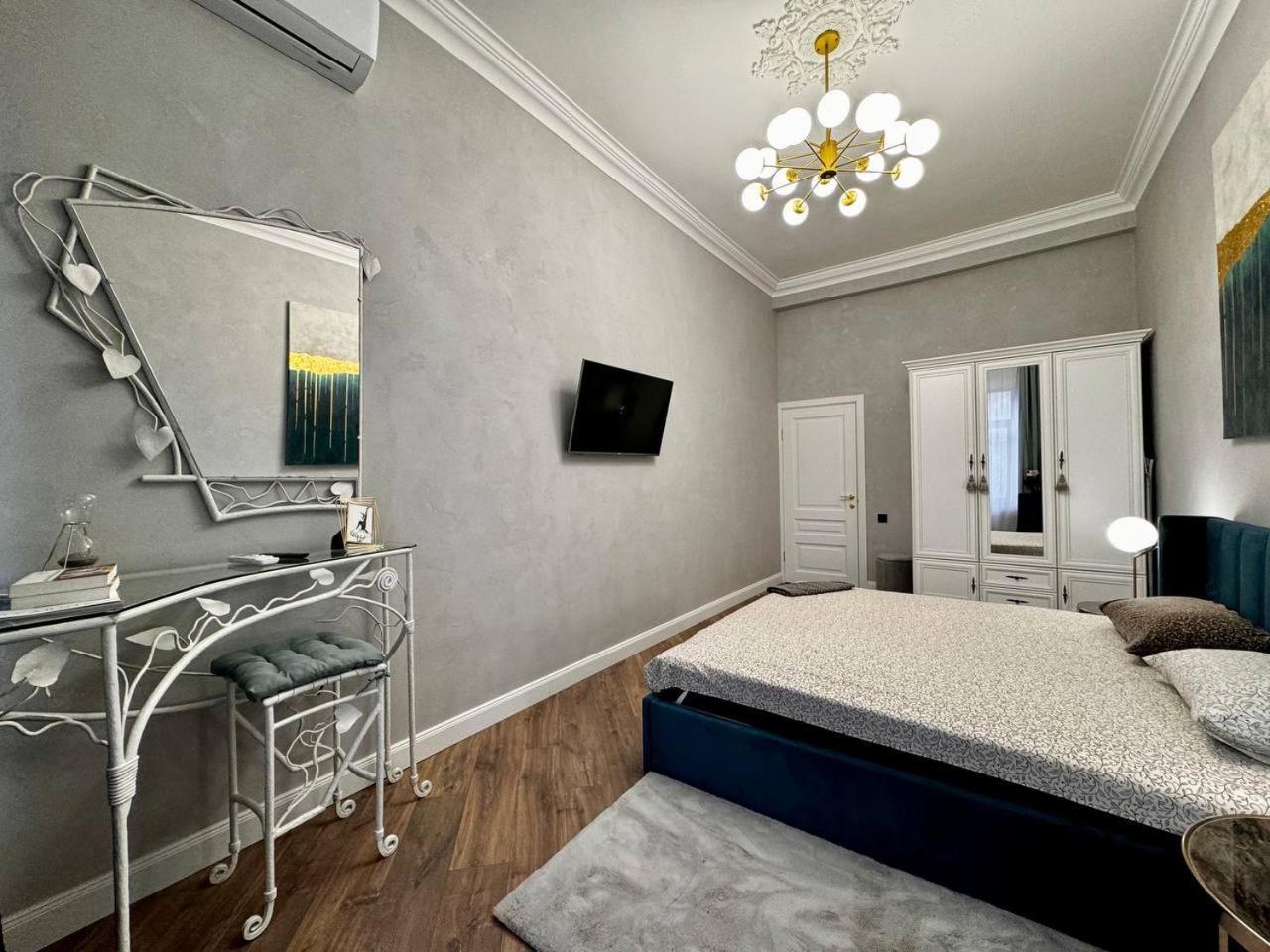 Deribasivska 10 Luxury Apartment Odesa Exterior foto